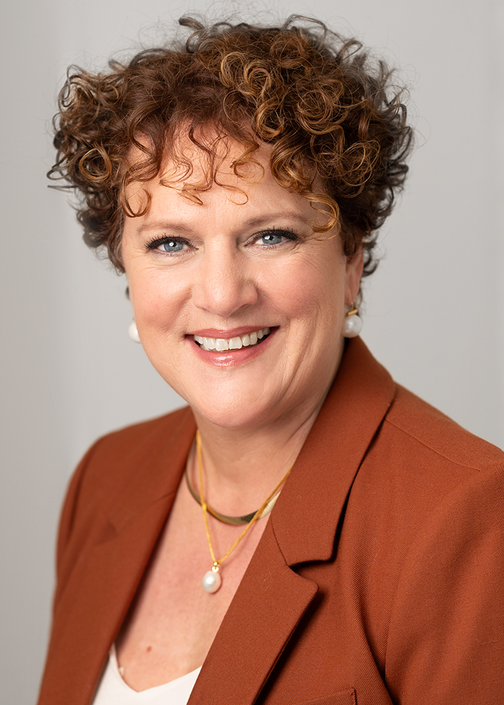 Libby Wagner headshot 2024 (1)
