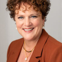 Libby Wagner headshot 2024 (1)